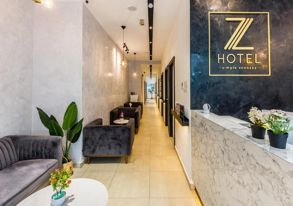 Z Hotel Ara Damansara, LRT, Mall, Airport photo