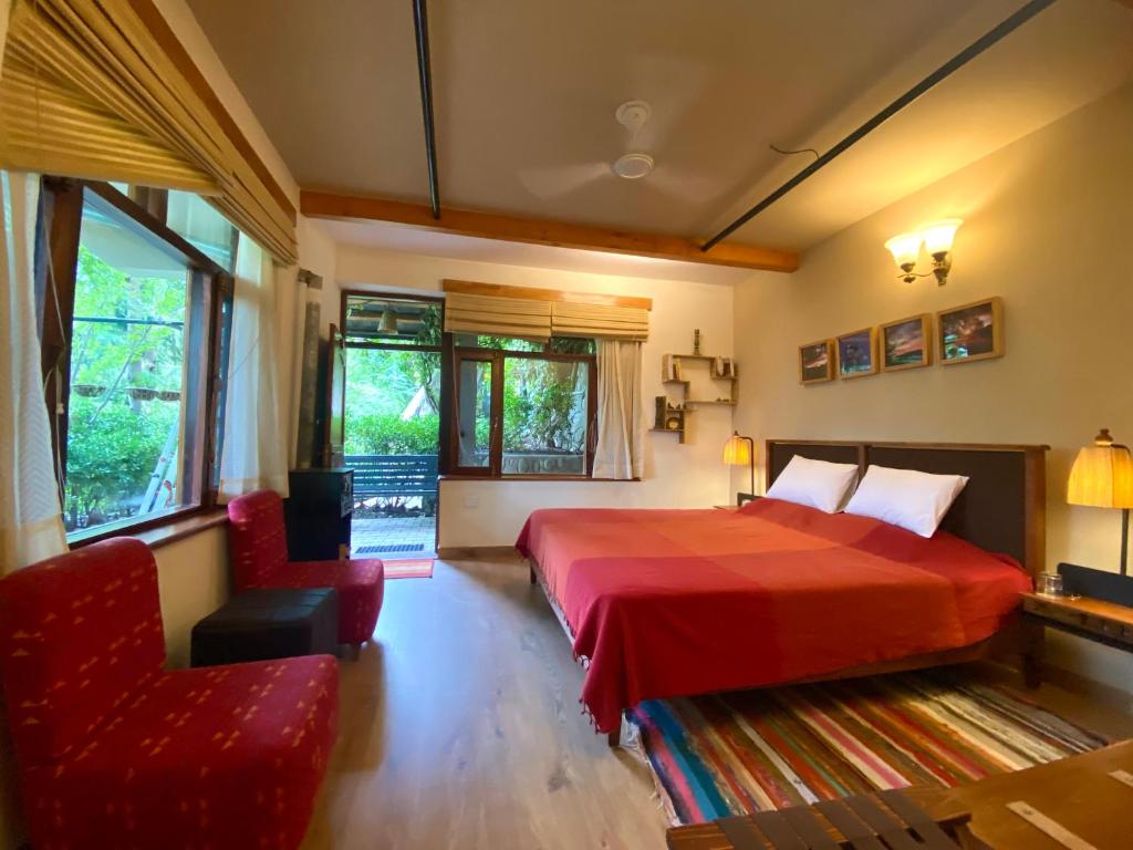 Autumnred Cottage Manali photo
