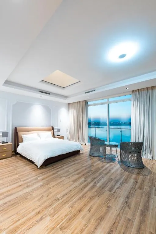 Grande Beach, hotel in An Nāmī
