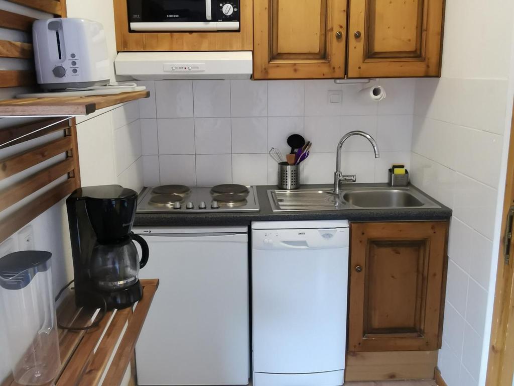 Appart 6 pers avec piscine, skis, ascenseur à Lanslebourg - FR-1-508-93 - 3