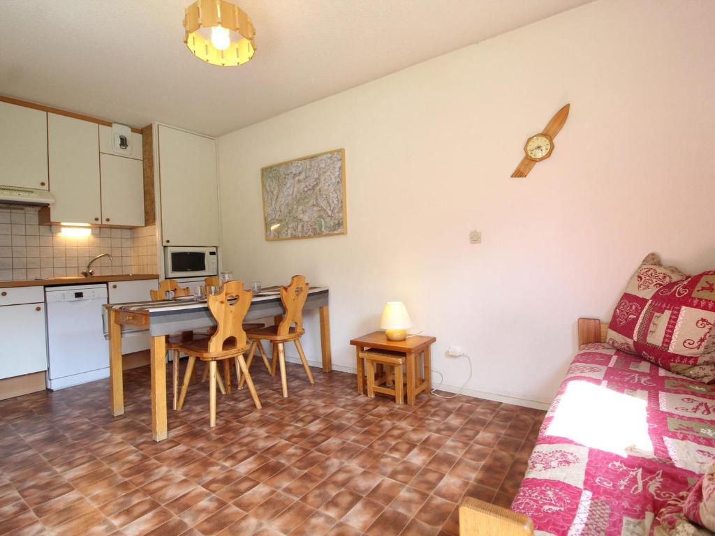 Appartement cosy 4 pers avec WIFI et parking à Lanslevillard - FR-1-508-183 - 2