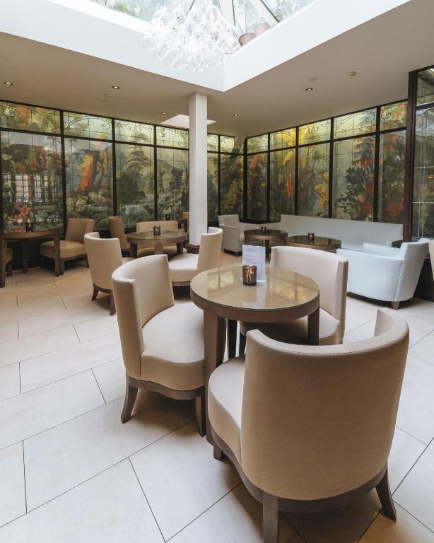 Food and beverages, Hotel de l'Universite in Paris