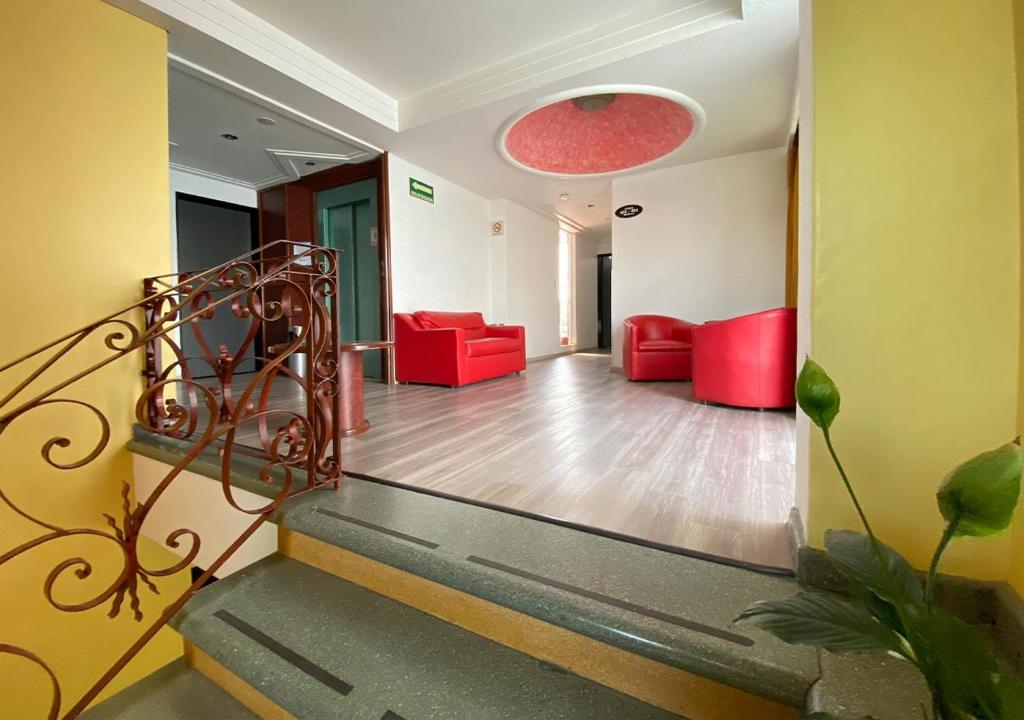 Lobby, Hotel Estrella de Oriente in Mexico City