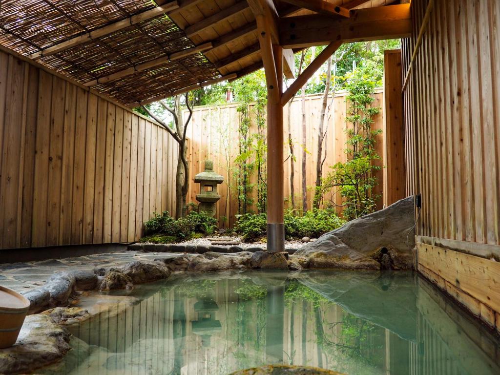 ฮาโกเน่ ออนเซน ยูยาโดะ ยามาโนโช (Hakone Onsen Yuyado Yamanoshou)