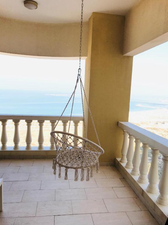 Lovely unit with sea and pool view. photo