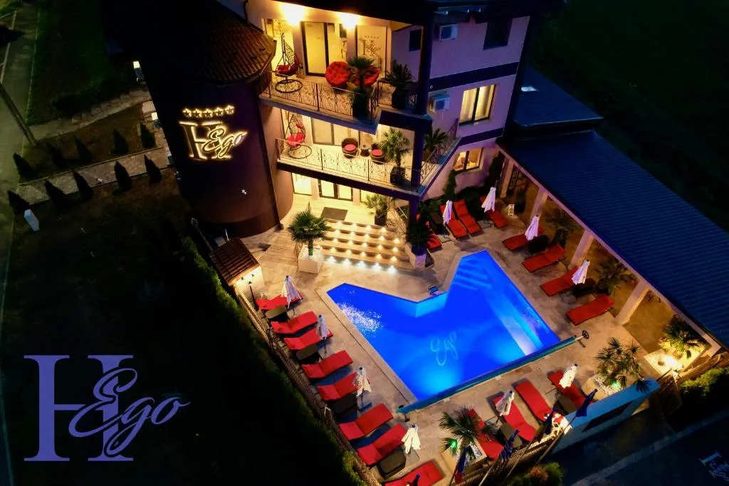 HEgo, hotel in Hunedoara
