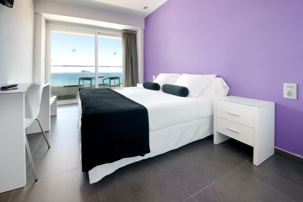 Hotel Brisa — Hotel rooms in Benidorm, Valencian Community