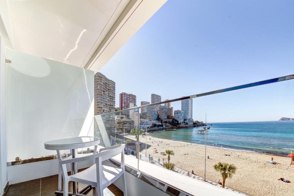 Hotel Brisa — Beach in Benidorm, Valencian Community
