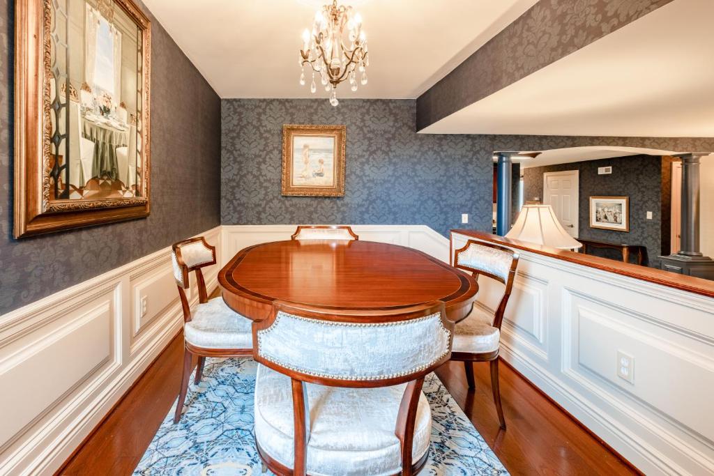 Facilities, Red Coach Inn in Niagara Falls (NY)
