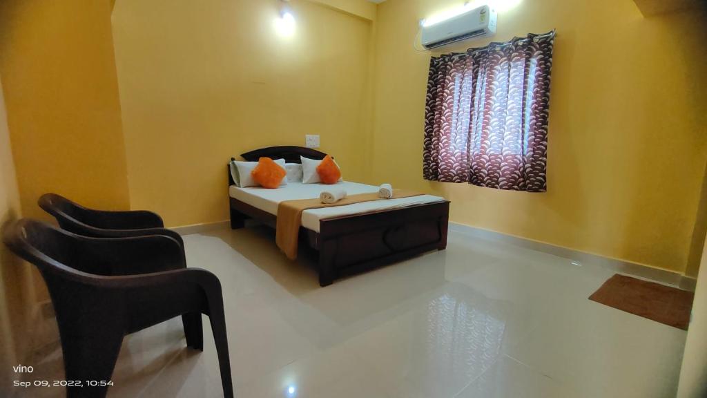 Aadhya guest house photo