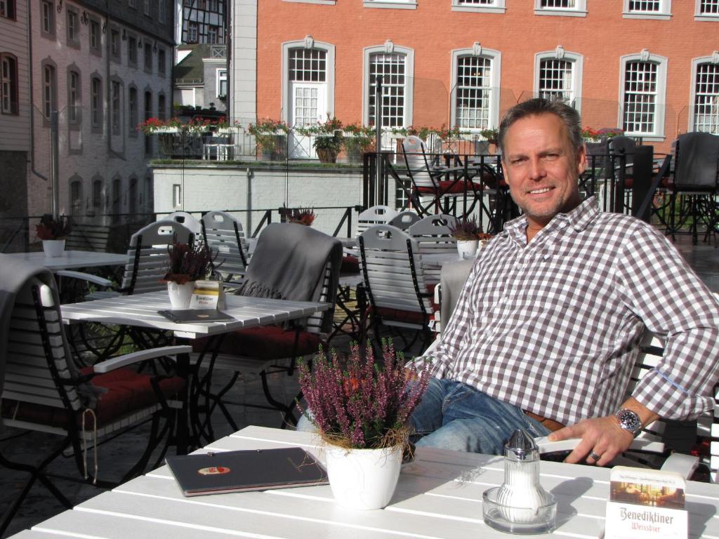 Horchem Hotel-Restaurant-Cafe-Bar photo