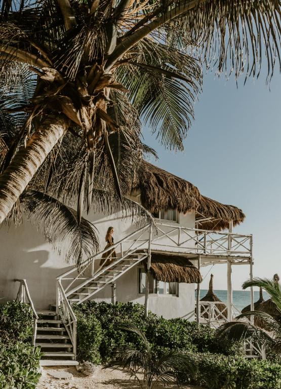 Coco Unlimited — Hotel in Tulum