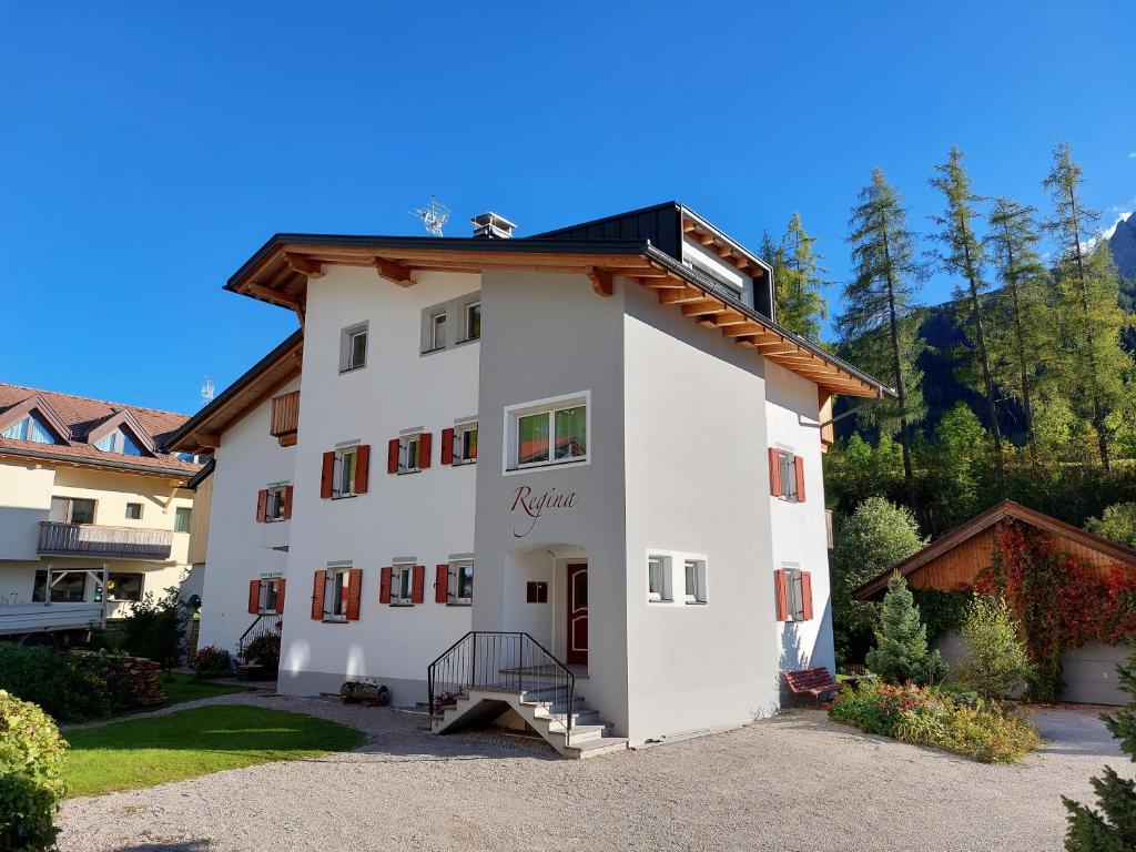 Haus Regina - 2