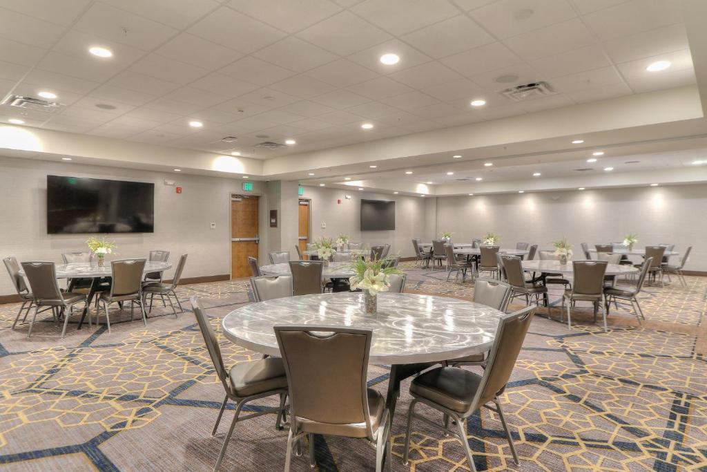 Meeting room / ballrooms, Holiday Inn & Suites Pigeon Forge Convention Center, an IHG Hotel in Pigeon Forge (TN)