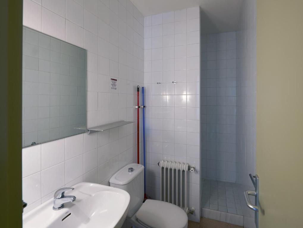 Apartamentos Montserrat Abat Marcet photo
