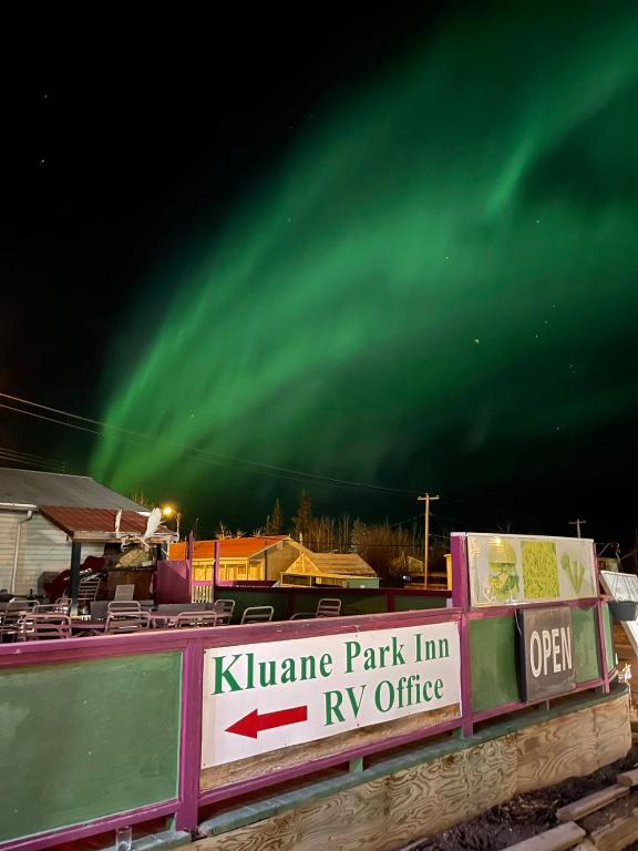 Kluane Park Inn photo