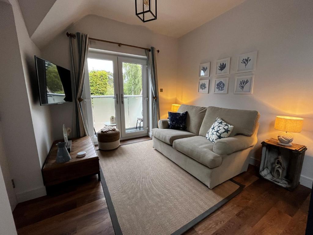 Secluded Island Retreat, West Mersea photo 2