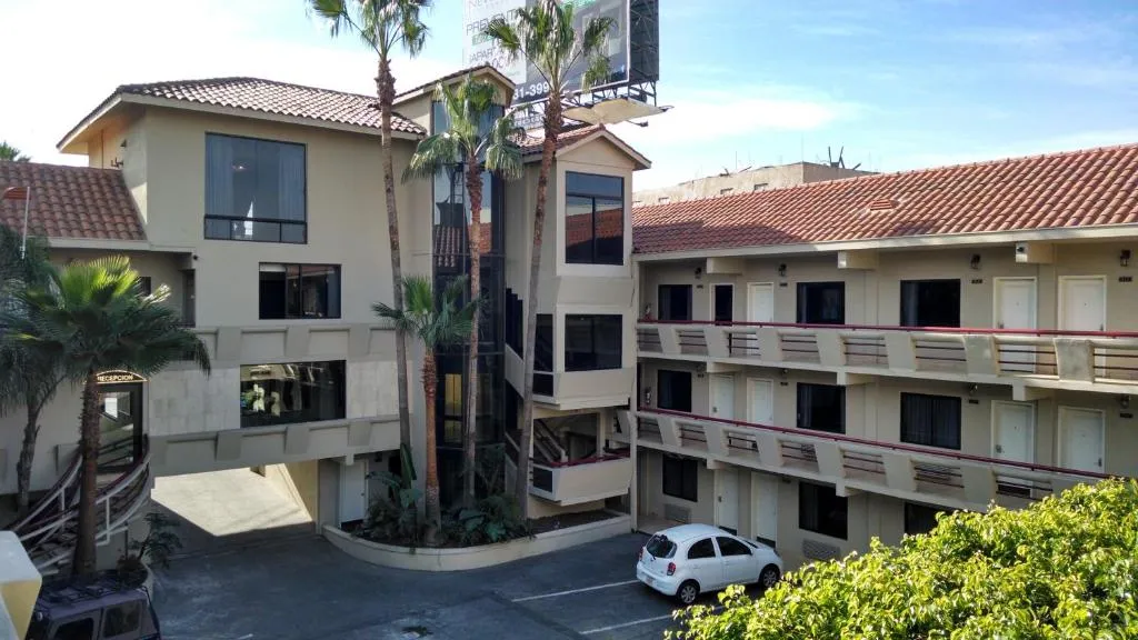 Hotel Frontiere Tijuana, hotel in Tijuana