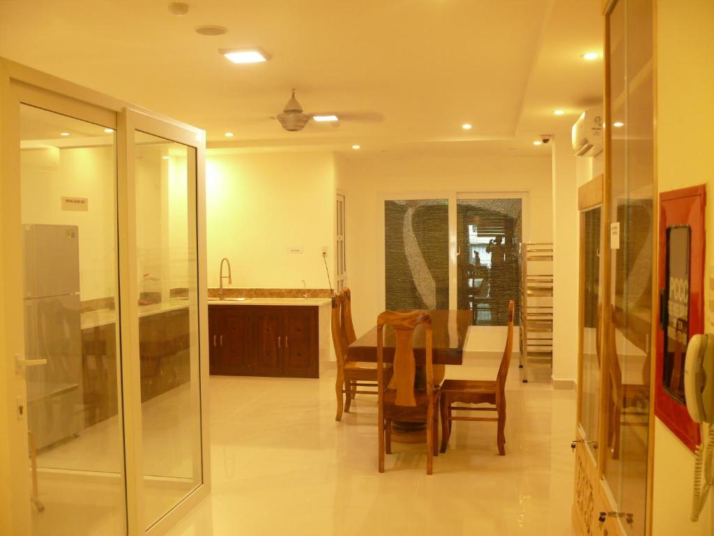 Rex Hotel and Apartment