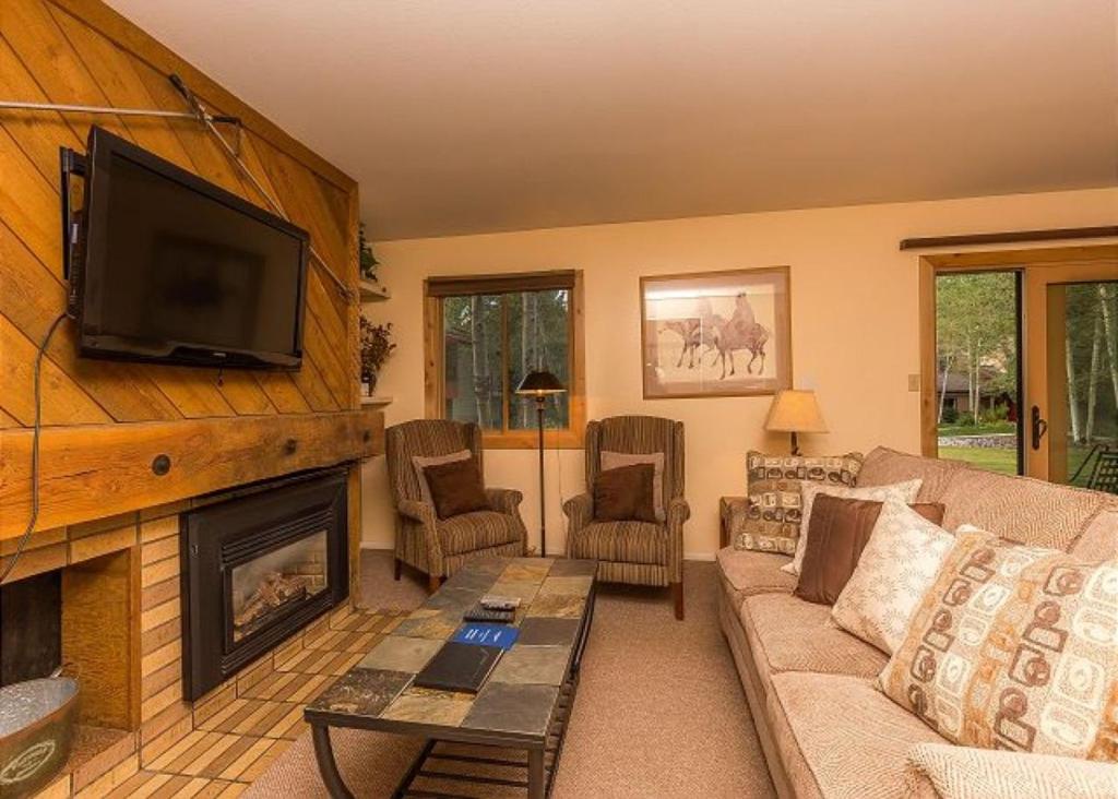 Flying Dutchman by Summit County Mountain Retreats 전경