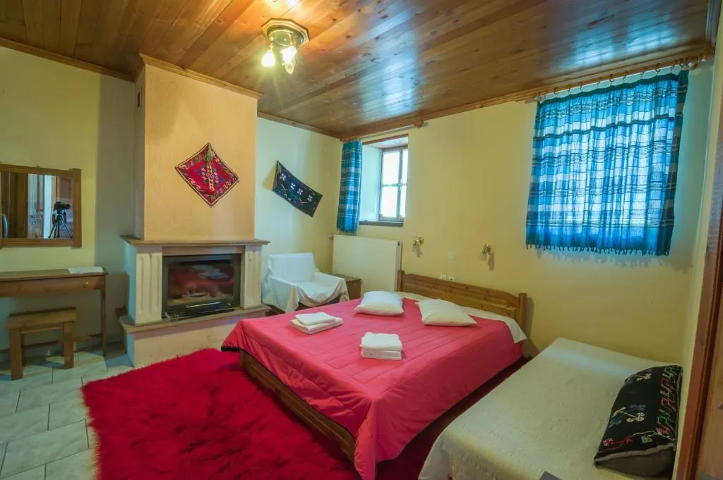 To Petrino Guesthouse, hotel en Agios Germanós