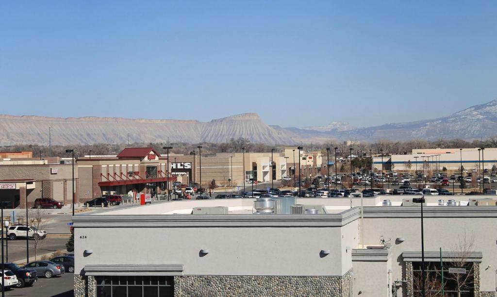 Holiday Inn Express Hotel & Suites Grand Junction photo
