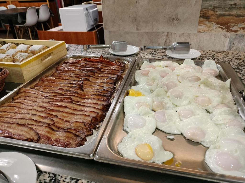 Đồ ăn và thức uống