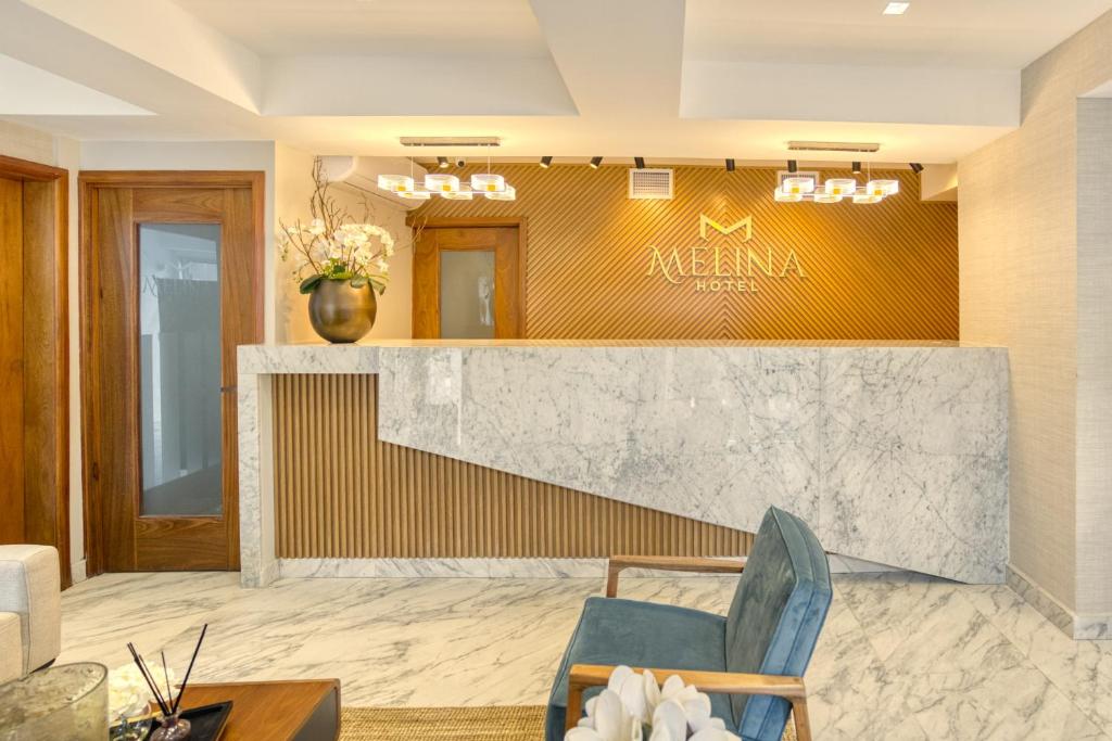 Melina Hotel 로비