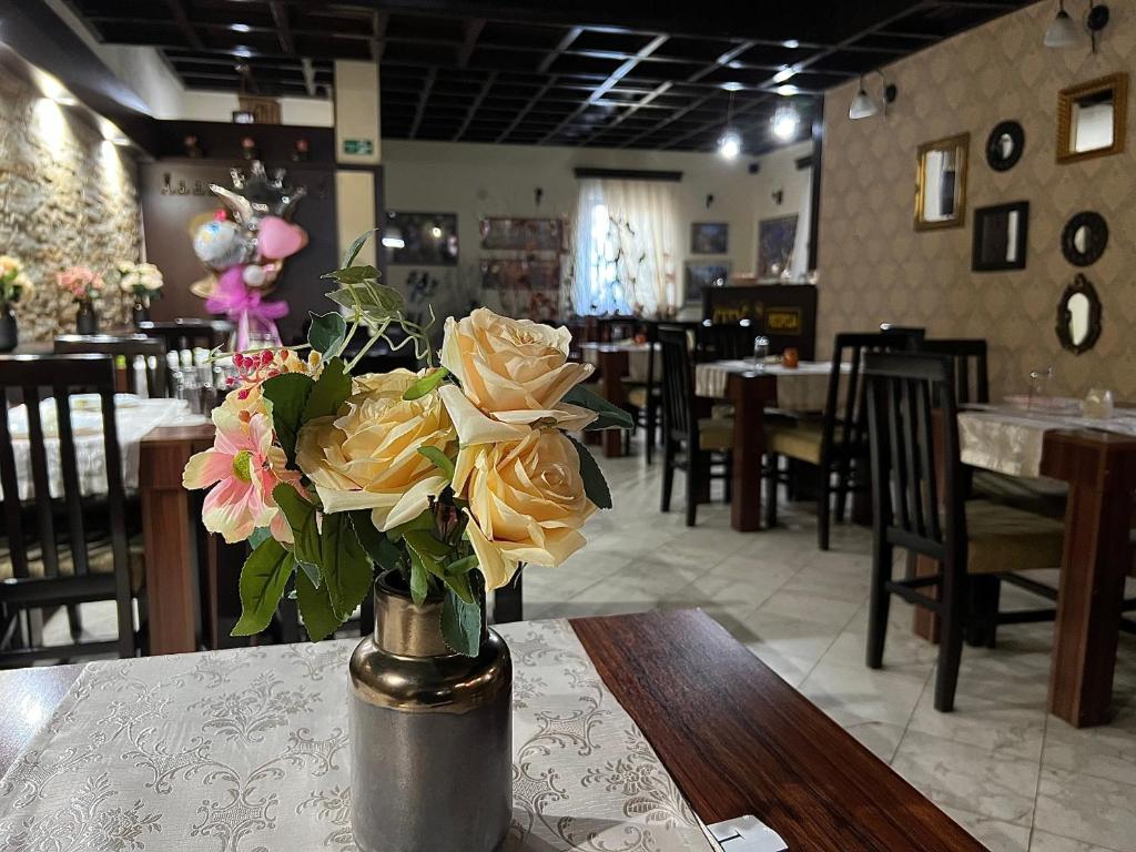 Garni Hotel City photo