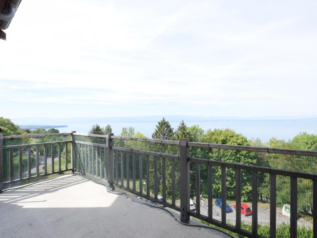 Appartement avec piscine et parking à Évian-les-Bains - 4