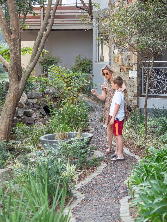 Seven Villa Hotel &amp; Spa — Hotel in Johannesburg