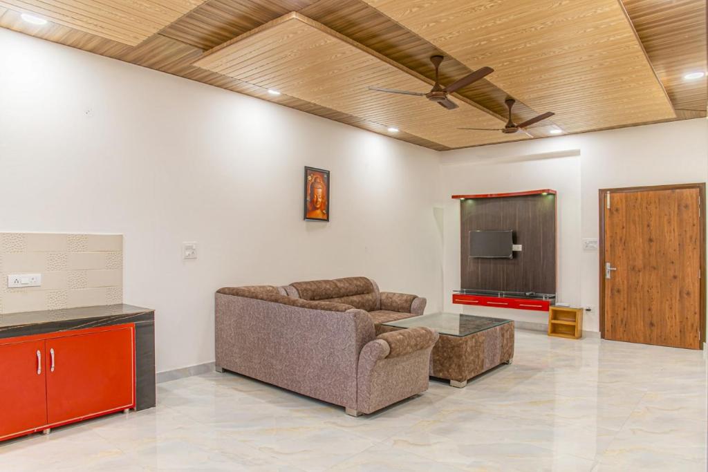 The Bryll heights 4bhk Apt photo
