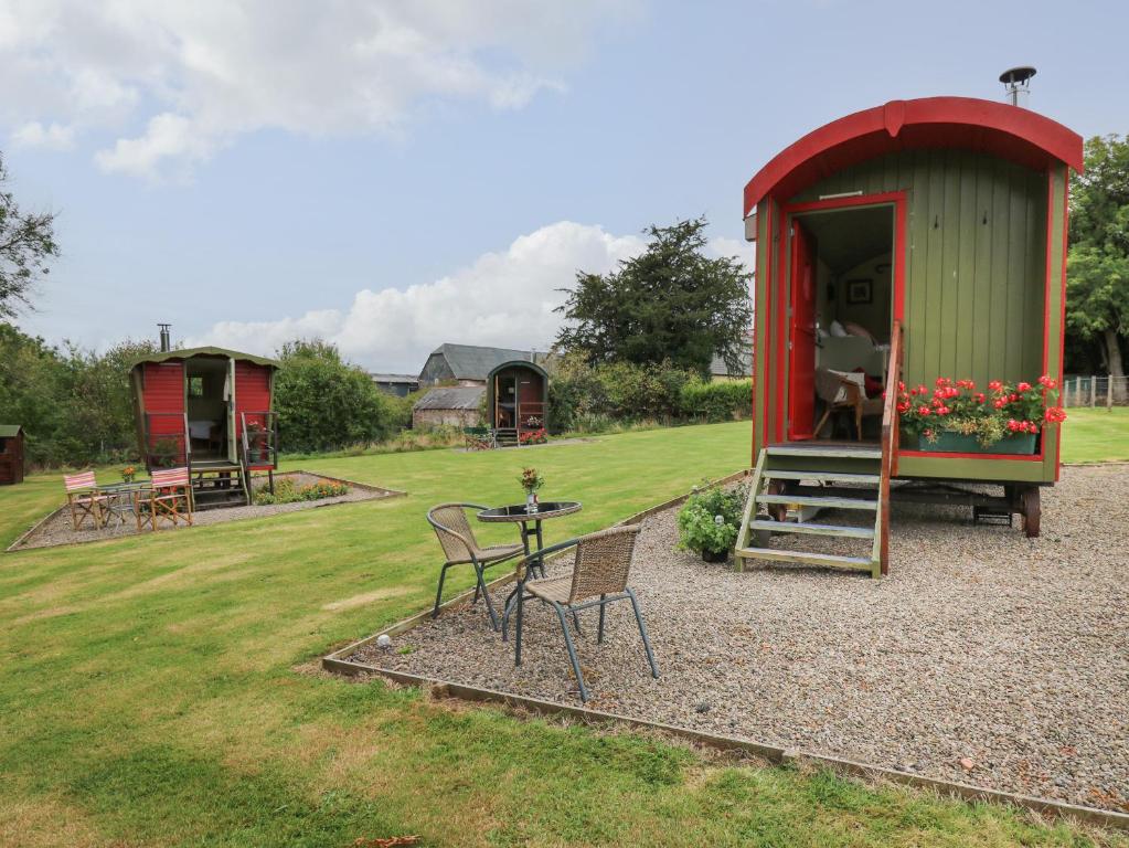 Sweet Briar Shepherds Hut, Brecon
