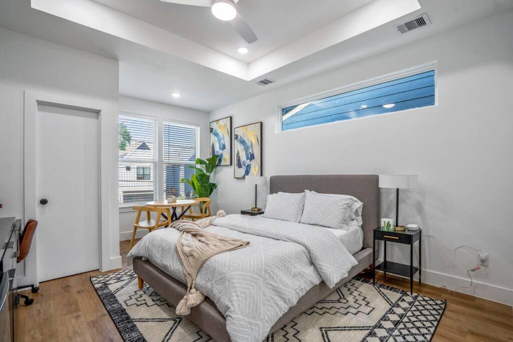 Nestled Nook Studio #3 @ East End Revitalized, Houston