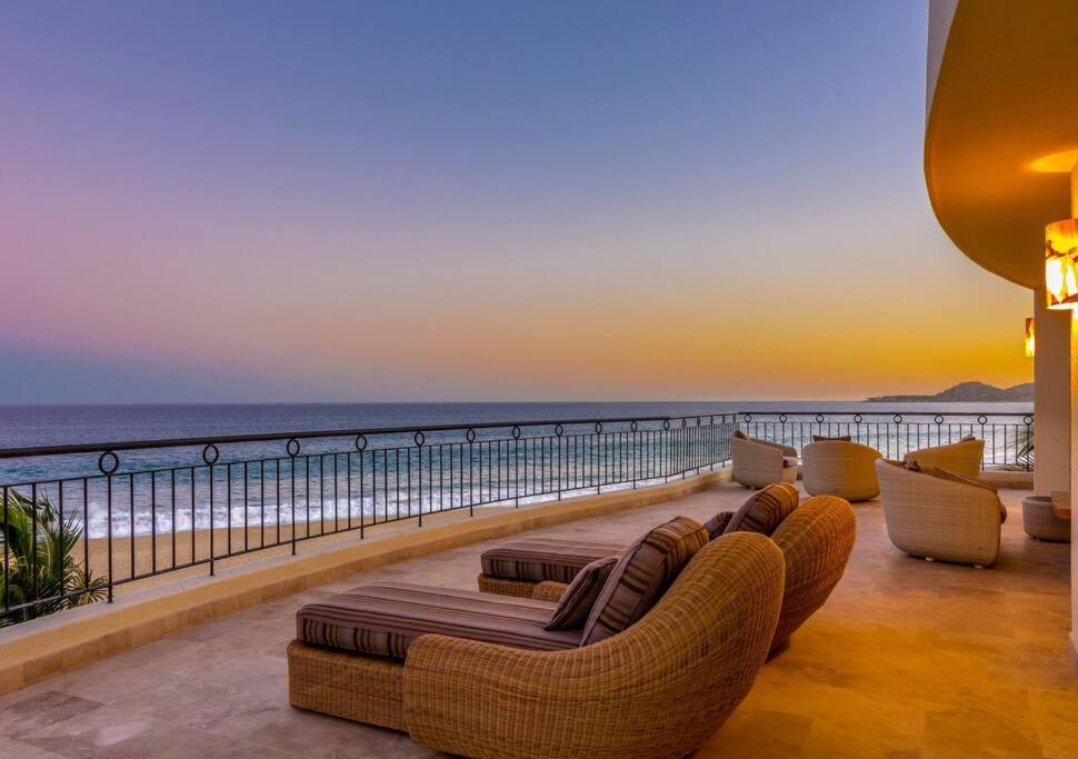 Tortuga-World Class Ocean Front Villa5 500ft - 2