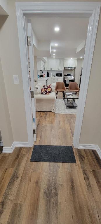 Guest Suite in Whitby, Whitby