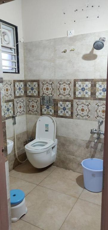 FURNISHED 3BHK PREMIUM appartment photo