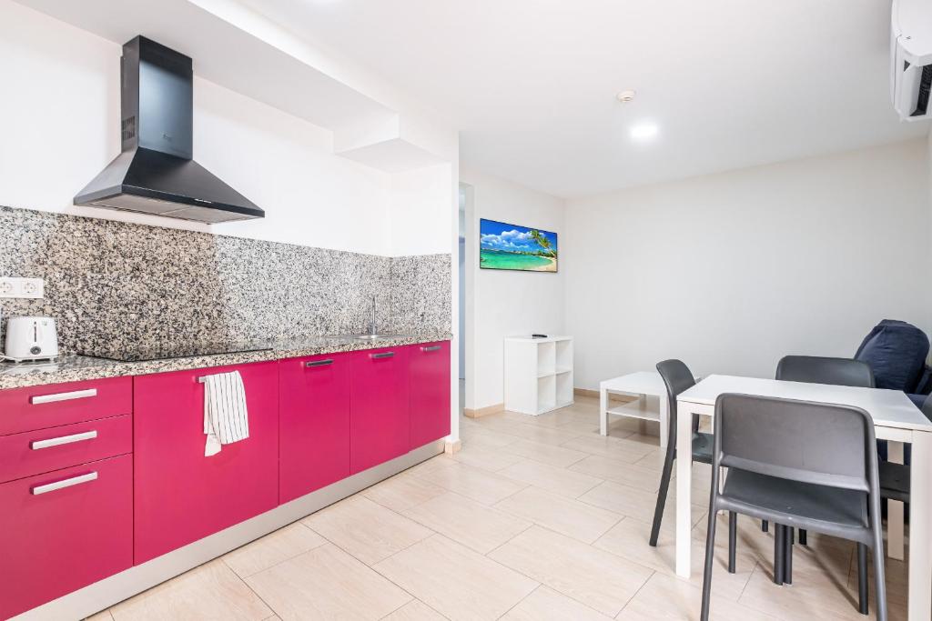 Apartamentos La Rosita Old Town - 3