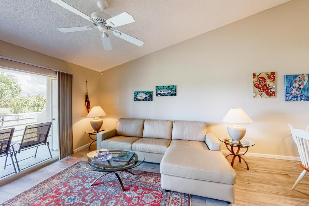 Sea and Tee, St Petersburg