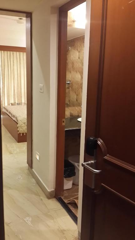 Paramount Inn photo