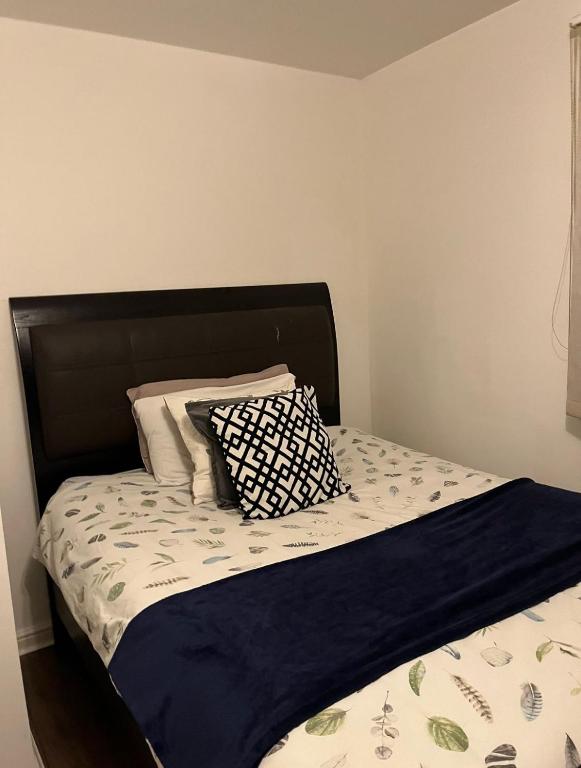 Juana's private room