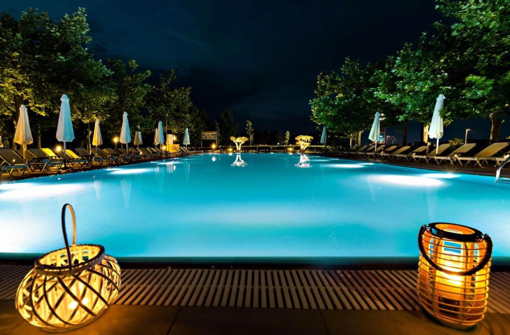 Hotel Giannoulis — Basen in Katerini, Macedonia Środkowa