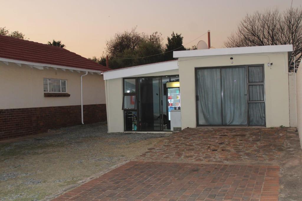 Jollys park guesthouse photo