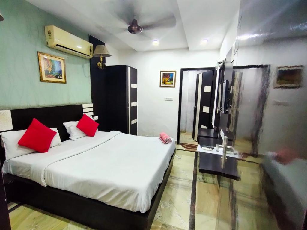 Hotel Laxman Resort photo