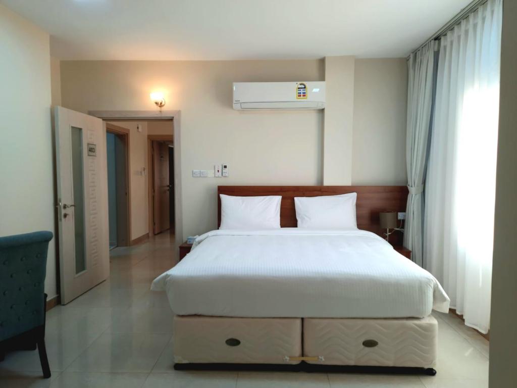 Grand Orchid Hotel Apartment photo