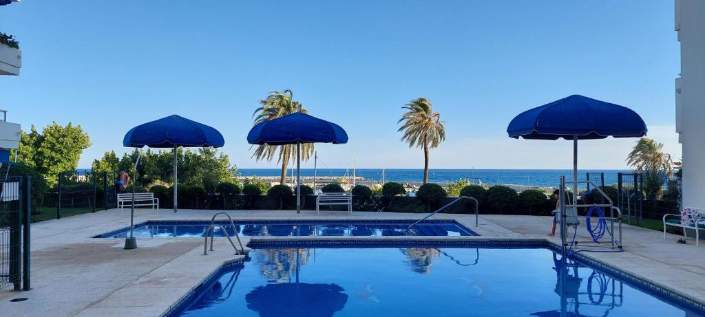 Estepona Marina with Sea Views, Pool and Parking - 2