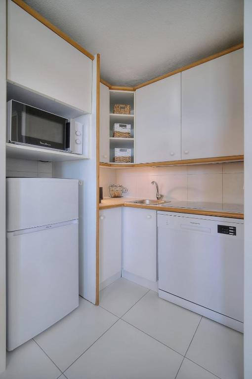 Upstays Sea View Terrace Pool 36m Apartment - 3