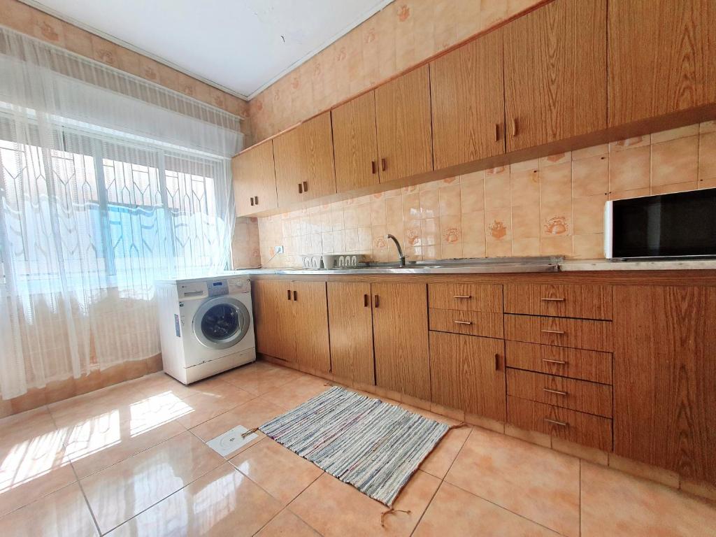 Lovely Two Bedroom Apartment in Amman photo