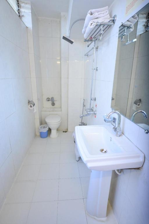 HOTEL GANPATI photo