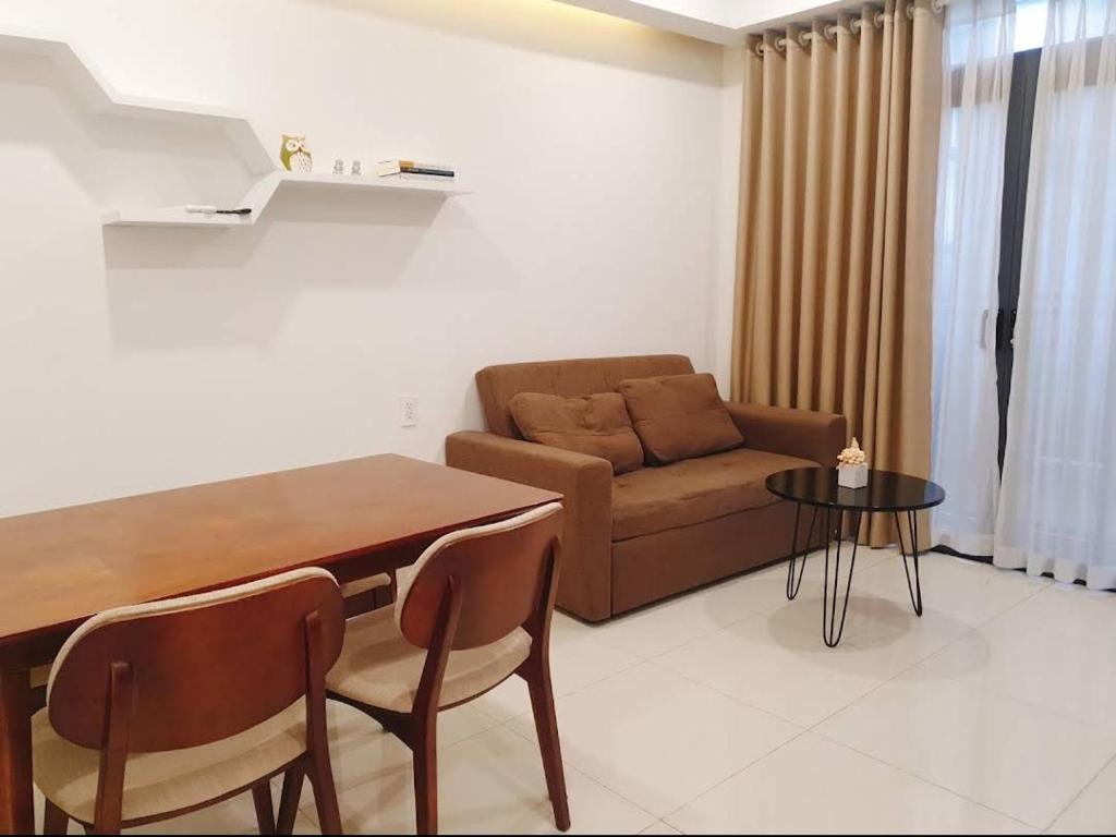 HANZ Front Hotel Phu Hong